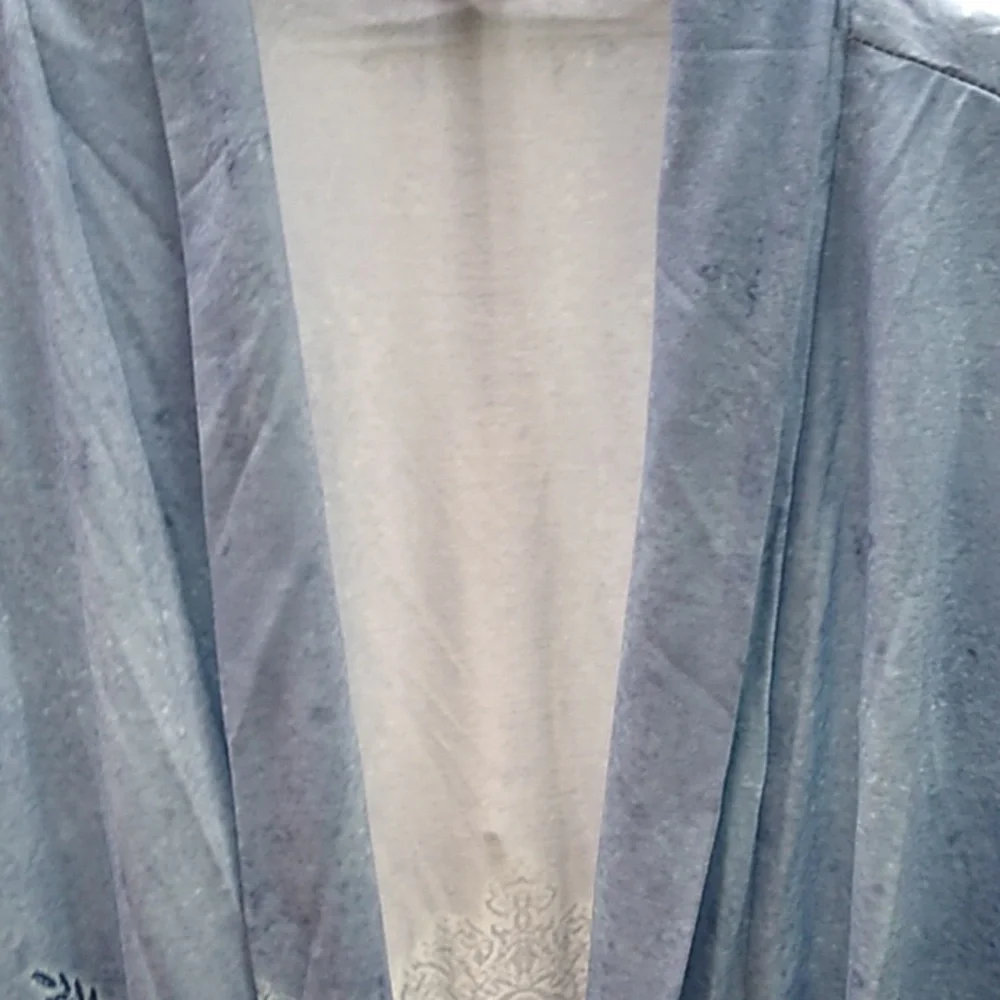 Top - Picture 2 of 7